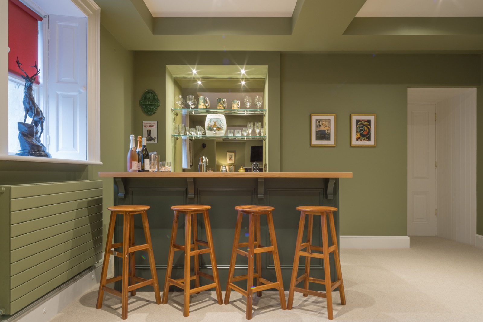 Games Room & Bar — photo 2